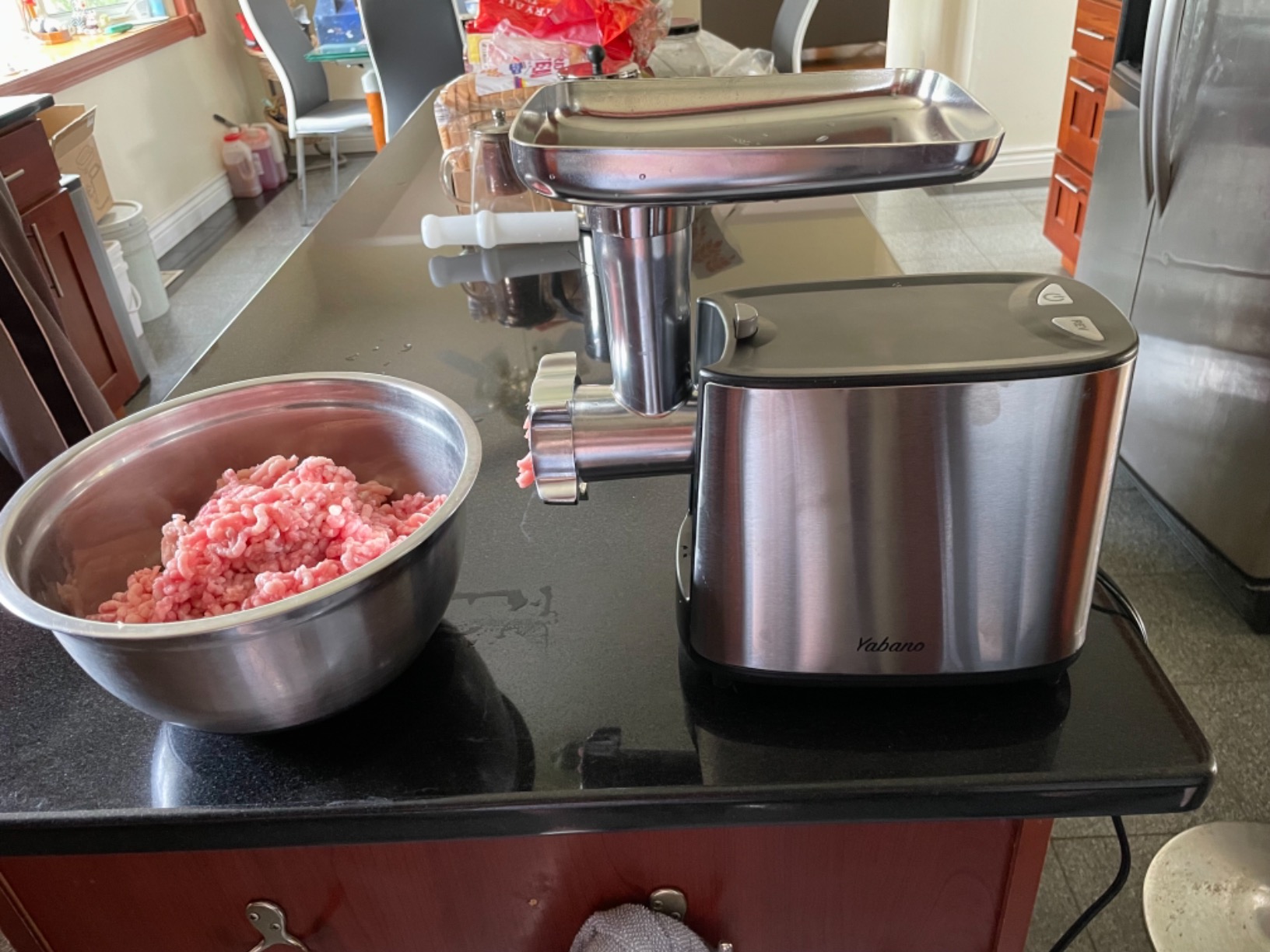 Yabano meat grinder in daily home kitchen use